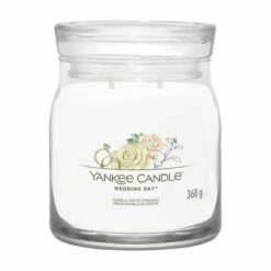 Yankee Candle Wedding Day Signature Medium Jar Candle