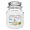 Yankee Candle Snow Globe Wonderland Medium Jar Candle