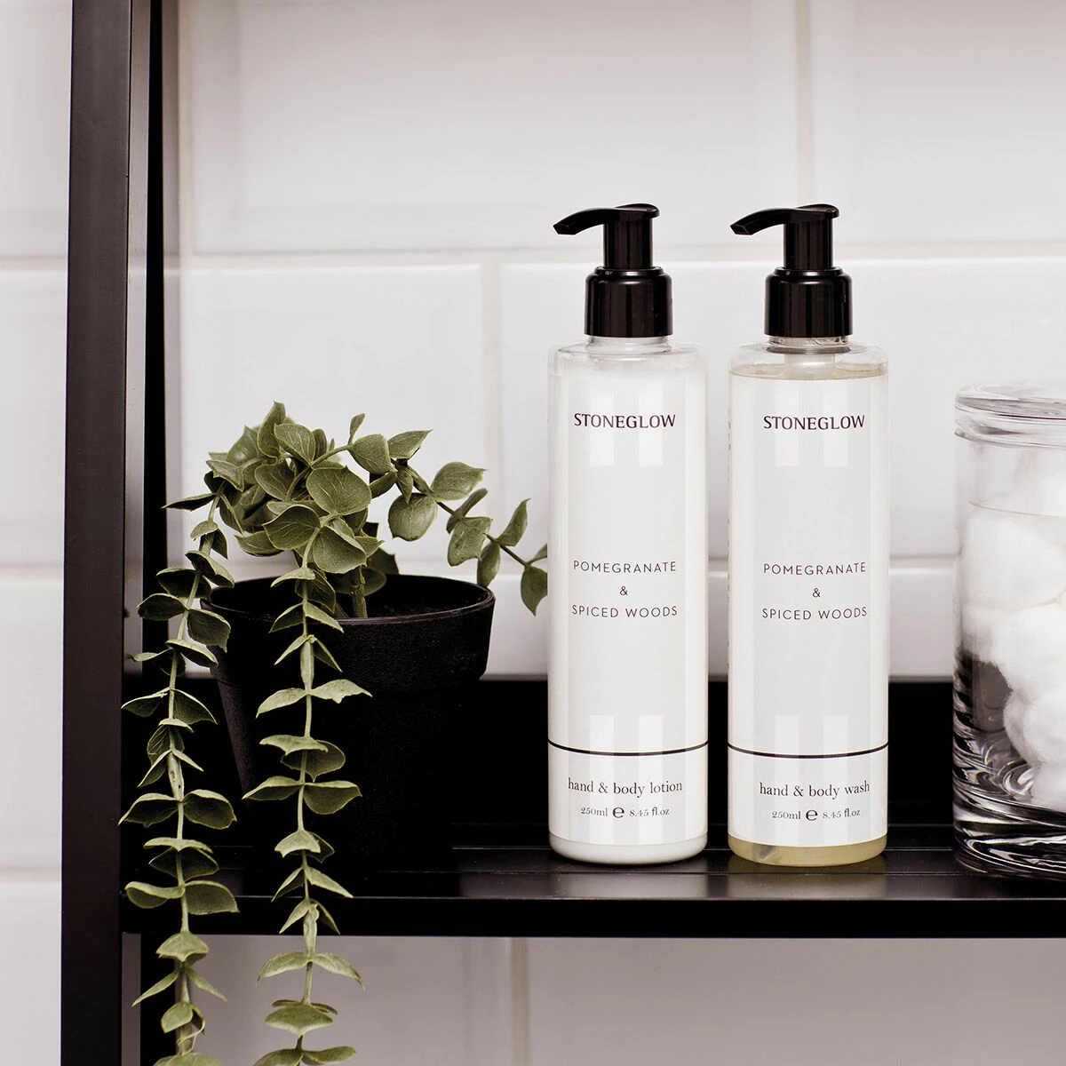 Stoneglow Modern Classics Pomegranate & Spiced Woods Hand & Body Wash 250ml 2 Stoneglow Modern Classics Pomegranate & Spiced Woods Hand & Body Wash 250ml - Image 2