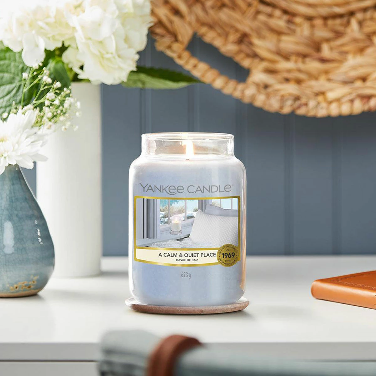 Yankee Candle A Calm & Quiet Place Large Jar Candle 2 Yankee Candle A Calm & Quiet Place Large Jar Candle - Image 2