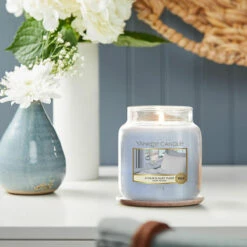 Yankee Candle A Calm & Quiet Place Medium Jar Candle -gifts shop a calm quiet place medium jar