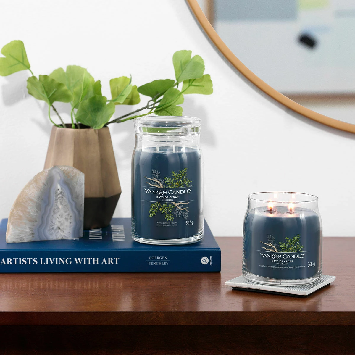 Yankee Candle Bayside Cedar Signature Medium Jar Candle 4 Yankee Candle Bayside Cedar Signature Medium Jar Candle - Image 4