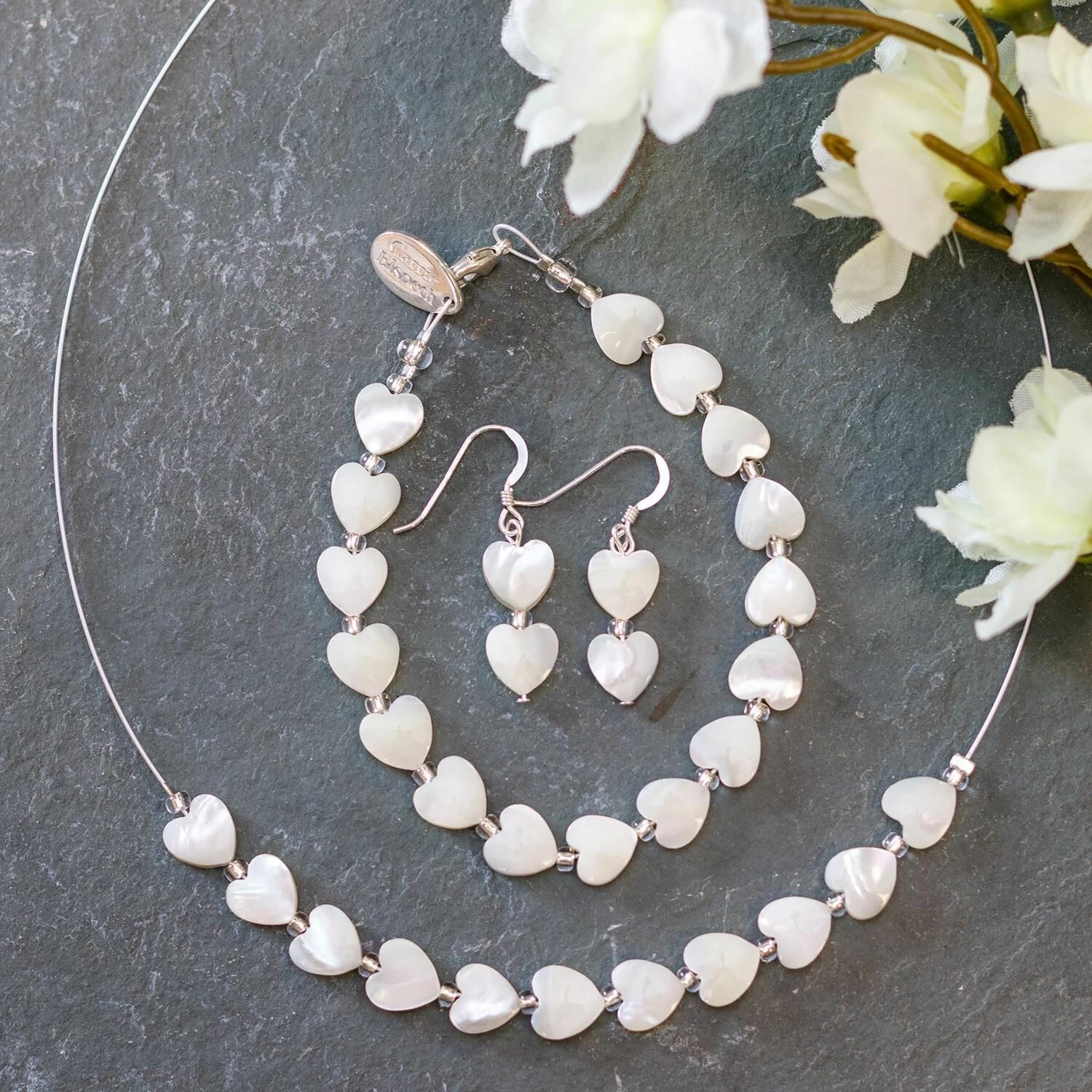 Carrie Elspeth Shell Hearts Bracelet 2 Carrie Elspeth Shell Hearts Bracelet - Image 2