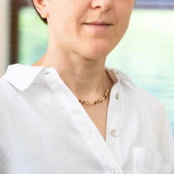 Carrie Elspeth Gold Hearts Links Necklace 8 Carrie Elspeth Gold Hearts Links Necklace -gifts shop carrie elspeth n1800 necklace lifestyle 1