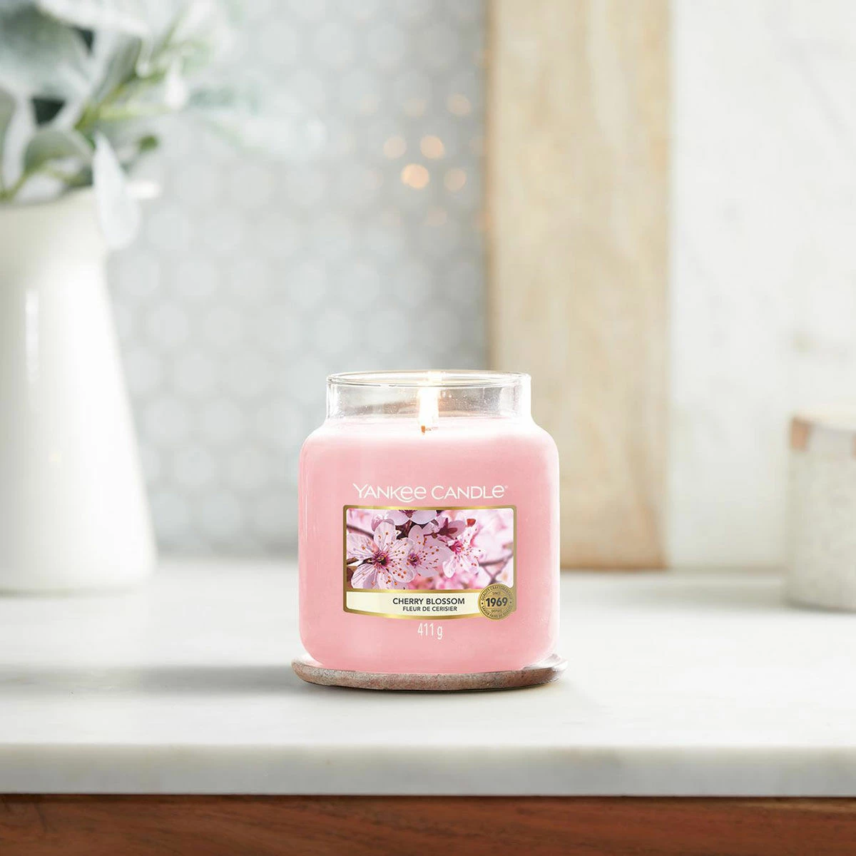 Yankee Candle Cherry Blossom Medium Jar Candle 3 Yankee Candle Cherry Blossom Medium Jar Candle - Image 3