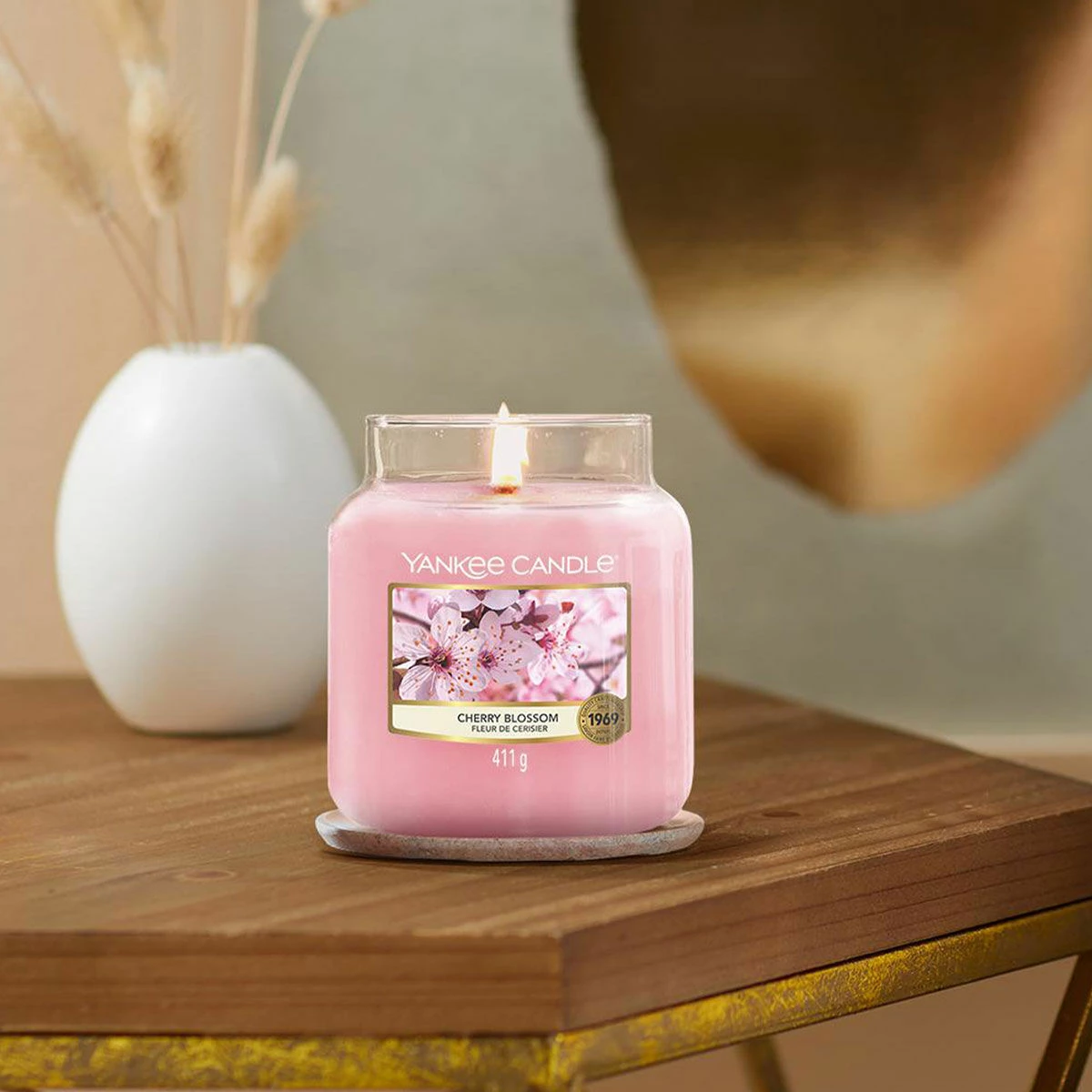 Yankee Candle Cherry Blossom Medium Jar Candle 2 Yankee Candle Cherry Blossom Medium Jar Candle - Image 2