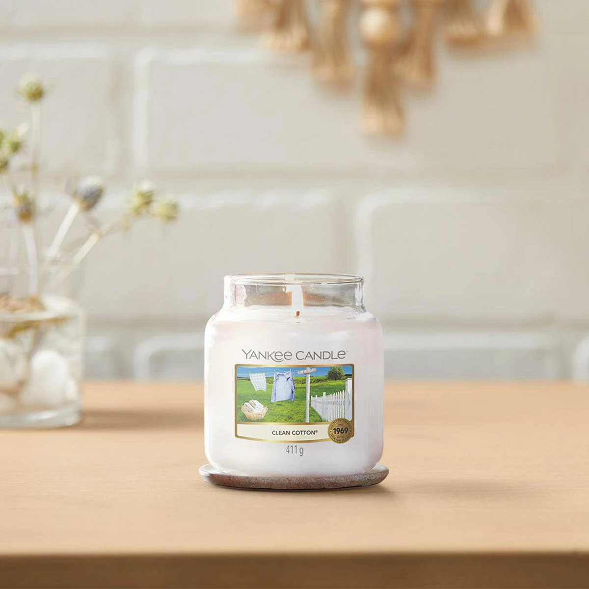 Yankee Candle Clean Cotton Medium Jar Candle 3 Yankee Candle Clean Cotton Medium Jar Candle - Image 3