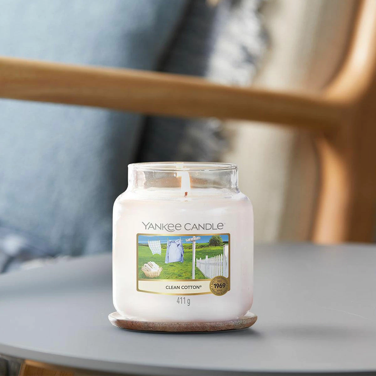 Yankee Candle Clean Cotton Medium Jar Candle 4 Yankee Candle Clean Cotton Medium Jar Candle - Image 4