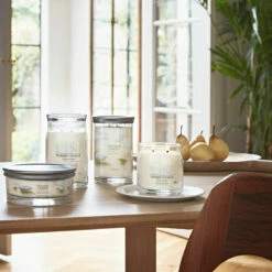 Yankee Candle Clean Cotton Signature Multi-Wick Tumbler Candle -gifts shop clean cotton signature collection lifestyle 1 3