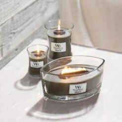 WoodWick Frasier Fir Medium Hourglass Candle 5 WoodWick Frasier Fir Medium Hourglass Candle -gifts shop frasier fir range lifestyle 1