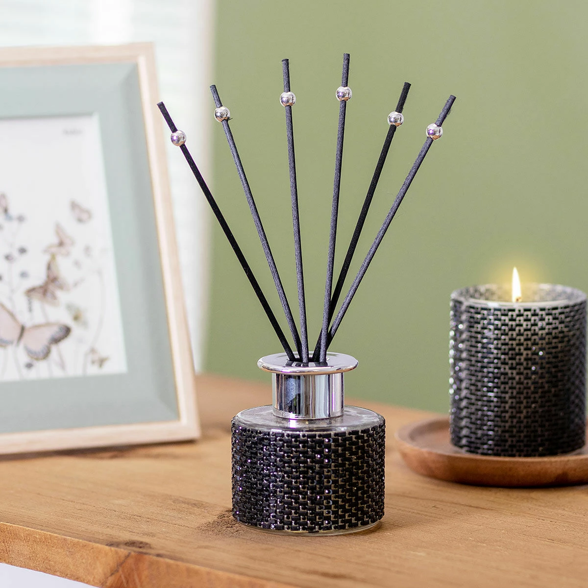 Desire Black Diamante Pomegranate Noir 100ml Reed Diffuser 1 Desire Black Diamante Pomegranate Noir 100ml Reed Diffuser