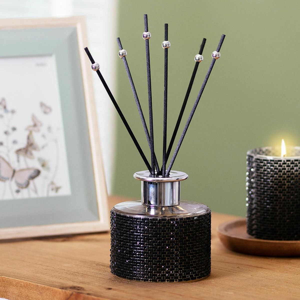 Desire Black Diamante Pomegranate Noir 200ml Reed Diffuser 1 Desire Black Diamante Pomegranate Noir 200ml Reed Diffuser