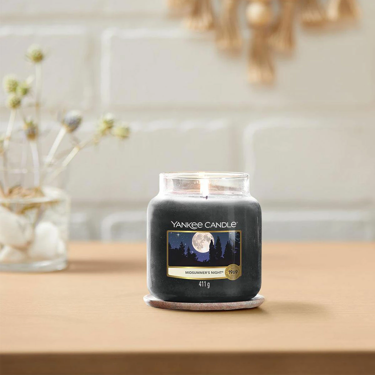 Yankee Candle Midsummer's Night Medium Jar Candle 2 Yankee Candle Midsummer's Night Medium Jar Candle - Image 2