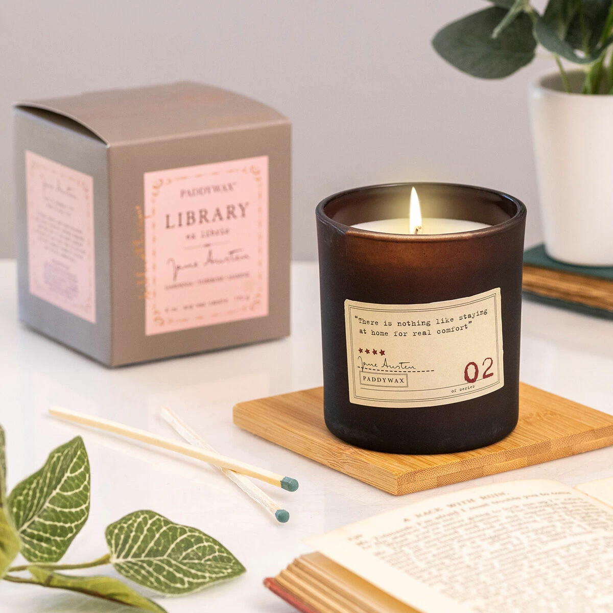 Paddywax Library 170g Jane Austen Boxed Soy Candle 2 Paddywax Library 170g Jane Austen Boxed Soy Candle - Image 2