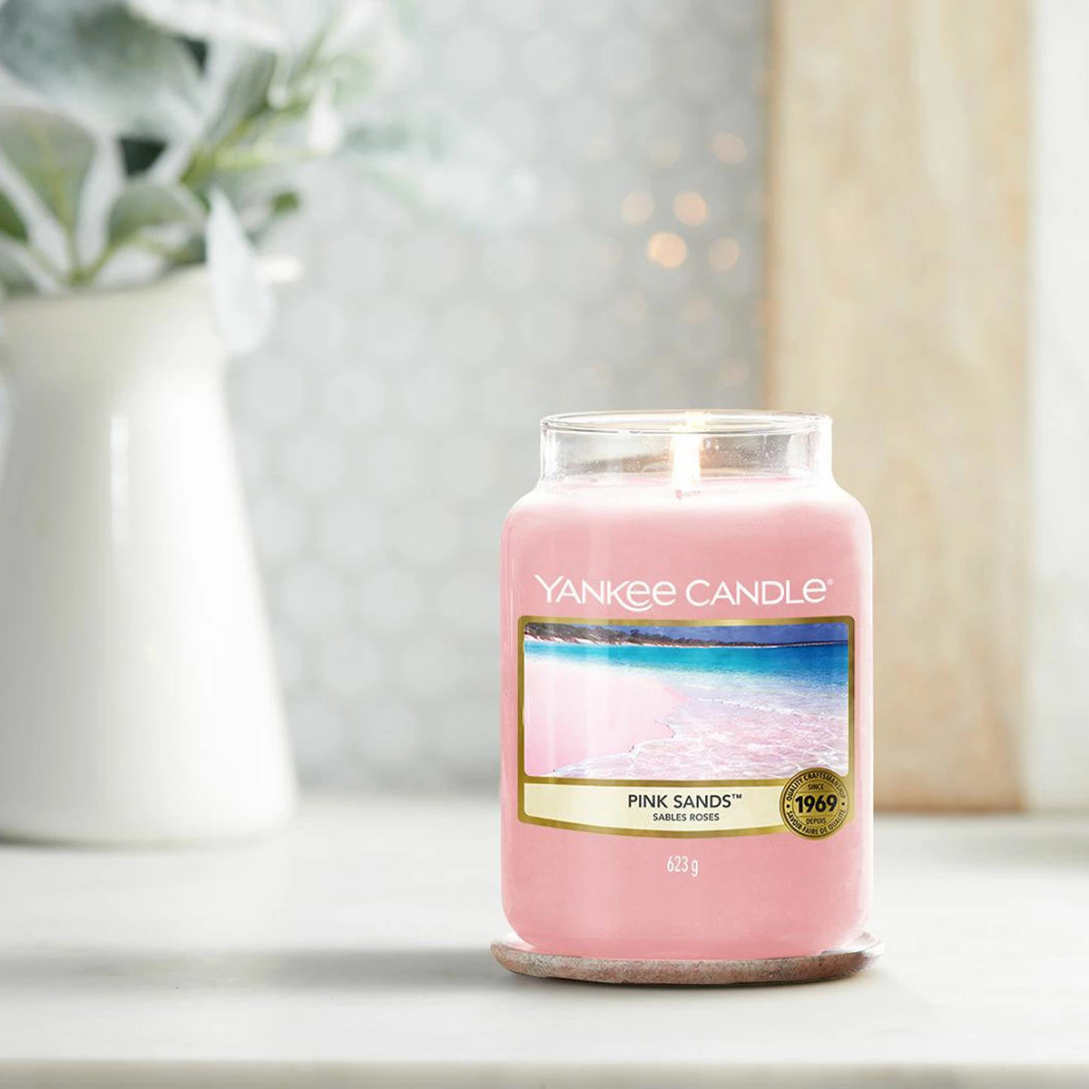 Yankee Candle Pink Sands Large Jar Candle 2 Yankee Candle Pink Sands Large Jar Candle - Image 2