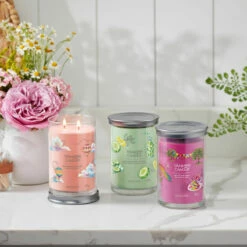 Yankee Candle Cucumber Mint Cooler Signature Large Tumbler Candle 11 Yankee Candle Cucumber Mint Cooler Signature Large Tumbler Candle -gifts shop ss23 signature collection lifestyle 7 1