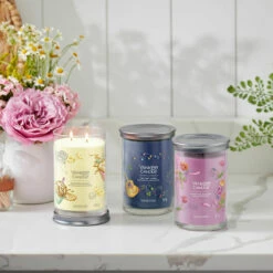 Yankee Candle Hand Tied Blooms Signature Large Tumbler Candle -gifts shop ss23 signature collection lifestyle 8