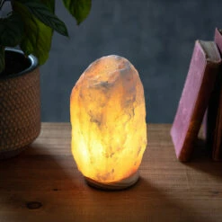 The Source Colour Changing Himalayan Salt Lamp -gifts shop the source 80239 colour changing himalayan salt lamp 1