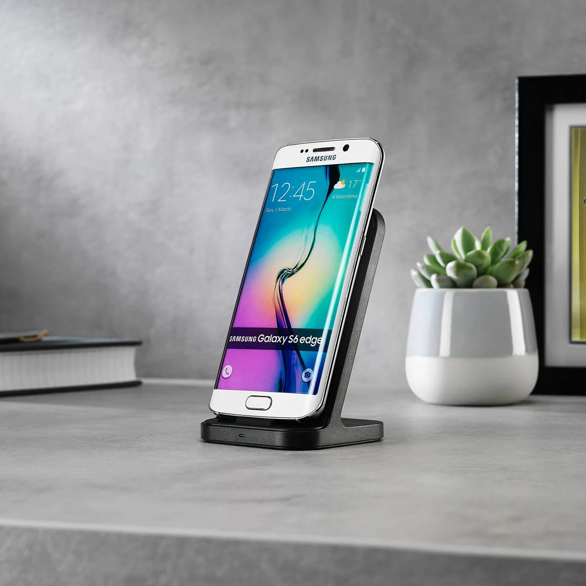 The Source RED5 10W Upright Faster Wireless Charger 5 The Source RED5 10W Upright Faster Wireless Charger - Image 5