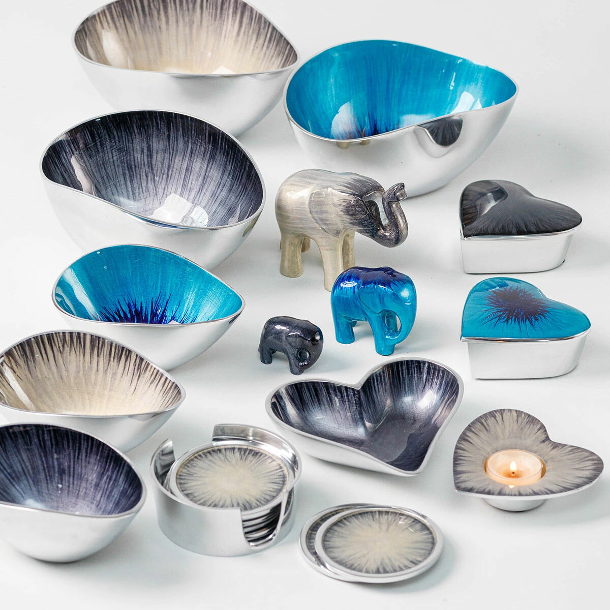 Tilnar Art Azeti Brushed Silver Heart Tealight Holder 5 Tilnar Art Azeti Brushed Silver Heart Tealight Holder - Image 5