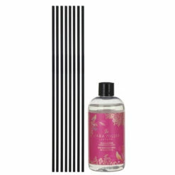 Sara Miller Chelsea Pink Sandalwood, Cardamom And Oud 200ml Reed Diffuser Refill 7 Sara Miller Chelsea Pink Sandalwood, Cardamom And Oud 200ml Reed Diffuser Refill -gifts shop wax lyrical sm2303 sara miller chelsea pink sandalwood cardamom and oudwood reed diffuser refill 04