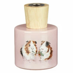 Wrendale ‘Lettuce Be Friends’ Hedgerow Guinea Pig Reed Diffuser 8 Wrendale ‘Lettuce Be Friends’ Hedgerow Guinea Pig Reed Diffuser -gifts shop wr2101 wrendale lettuce be friends hedgerow guinea pig reed diffuser 02
