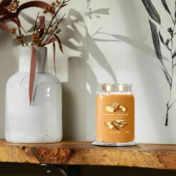 Yankee Candle Spiced Banana Bread Signature Large Jar Candle -gifts shop yankee candle 1629991e spiced banana bread signature large jar candle lifestyle 1
