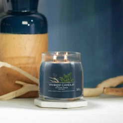 Yankee Candle Bayside Cedar Signature Medium Jar Candle 7 Yankee Candle Bayside Cedar Signature Medium Jar Candle -gifts shop yankee candle 1630014e bayside cedar signature medium jar candle lifestyle 1