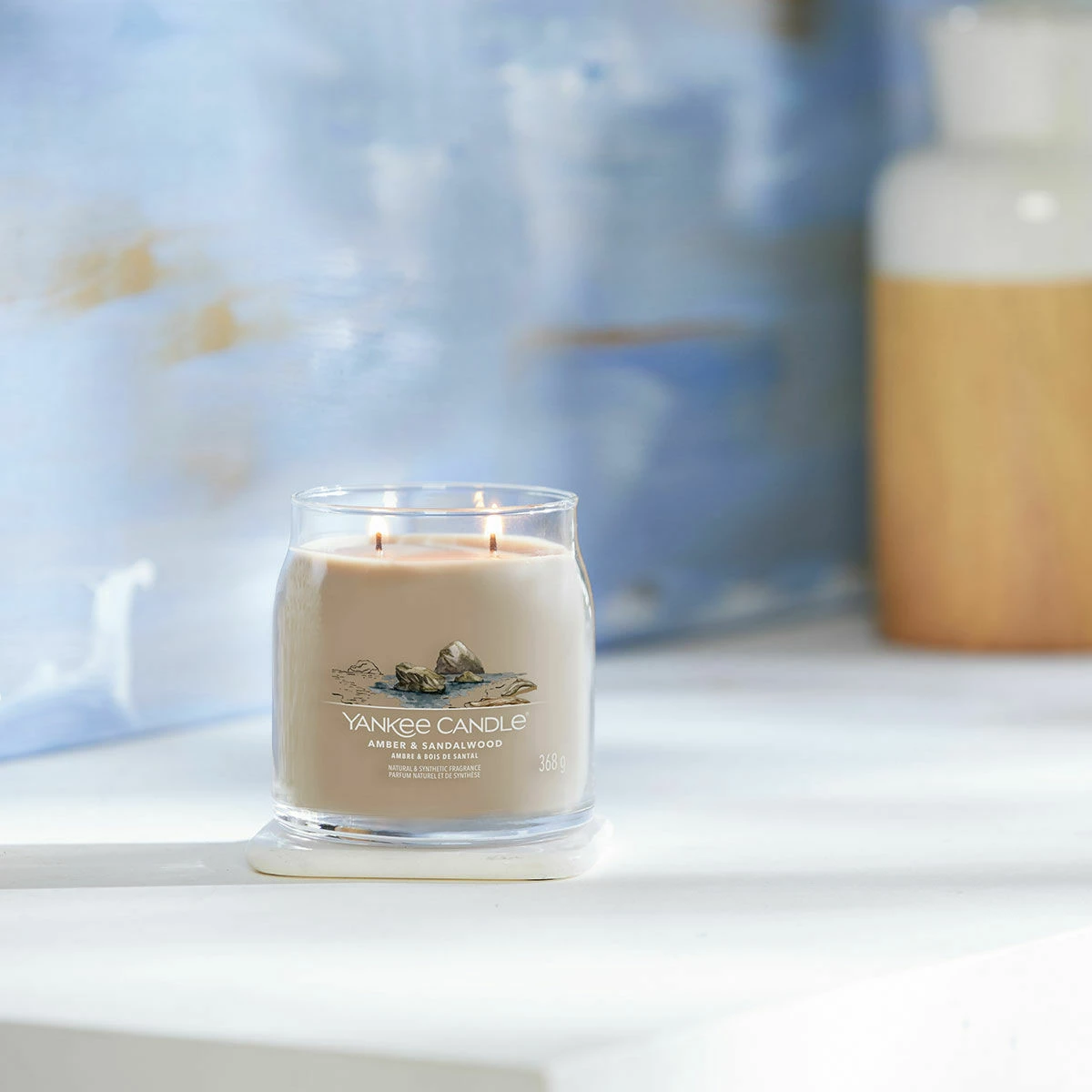 Yankee Candle Amber & Sandalwood Signature Medium Jar Candle 3 Yankee Candle Amber & Sandalwood Signature Medium Jar Candle - Image 3