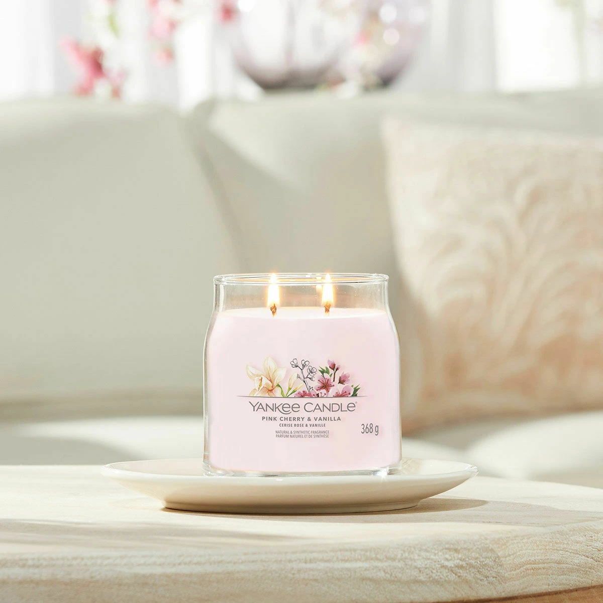 Yankee Candle Pink Cherry & Vanilla Signature Medium Jar Candle 3 Yankee Candle Pink Cherry & Vanilla Signature Medium Jar Candle - Image 3