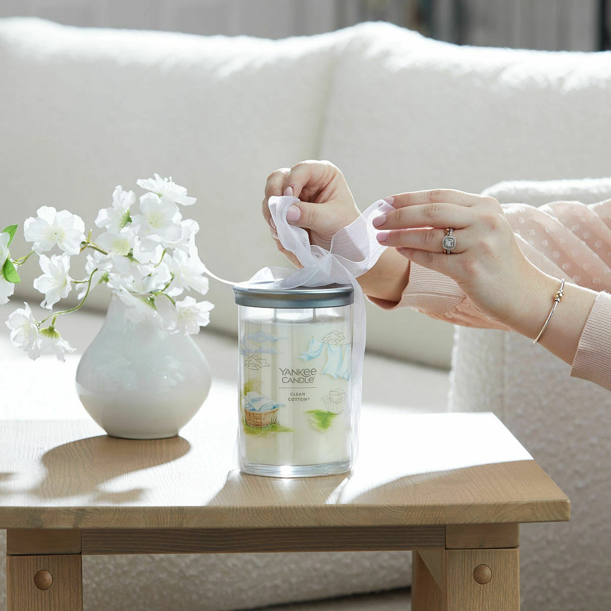 Yankee Candle Clean Cotton Signature Large Tumbler Candle 6 Yankee Candle Clean Cotton Signature Large Tumbler Candle - Image 6