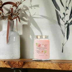 Yankee Candle Fresh Cut Roses Signature Large Jar Candle -gifts shop yankee candle 1630682e fresh cut roses signature large jar candle lifestyle 1