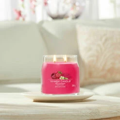 Yankee Candle Red Raspberry Signature Medium Jar Candle -gifts shop yankee candle 1701386e red raspberry signature medium jar candle lifestyle 1