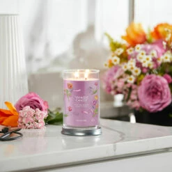 Yankee Candle Hand Tied Blooms Signature Large Tumbler Candle -gifts shop yankee candle 1734809e hand tied blooms signature large tumbler candle lifestyle 2