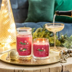 Yankee Candle Holiday Cheer Signature Medium Jar Candle -gifts shop yankee candle holiday cheer signature large medium jar candle lifestyle 1 1